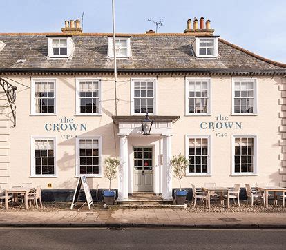 The Crown Hotel .